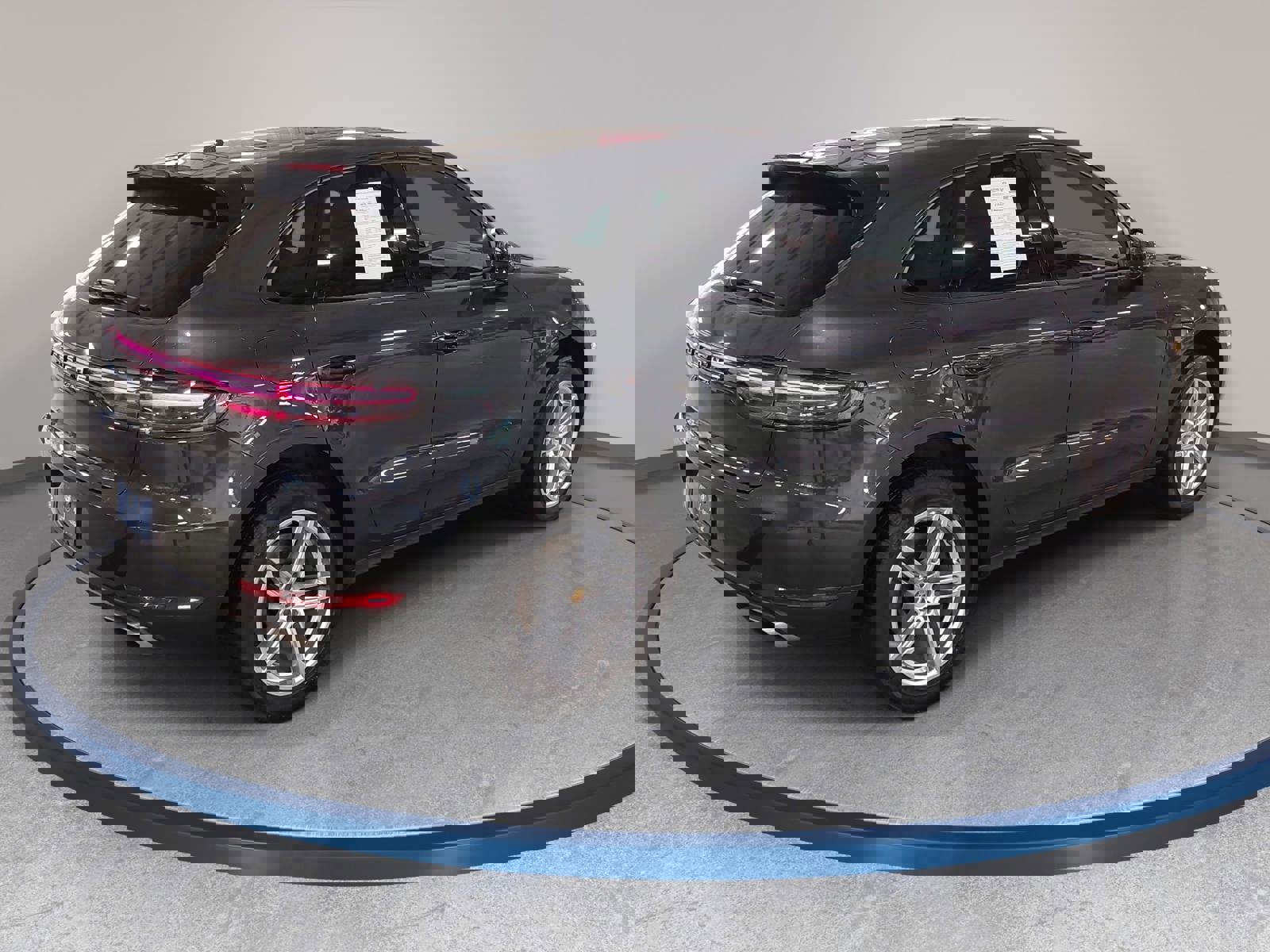 Used 2019 Porsche Macan AWD/4WD image 5