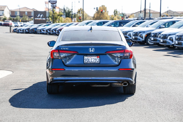 Used 2022 Honda Civic Sport image 4
