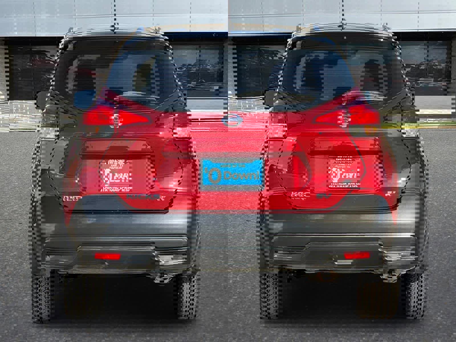 Used 2019 Nissan Kicks SV image 7