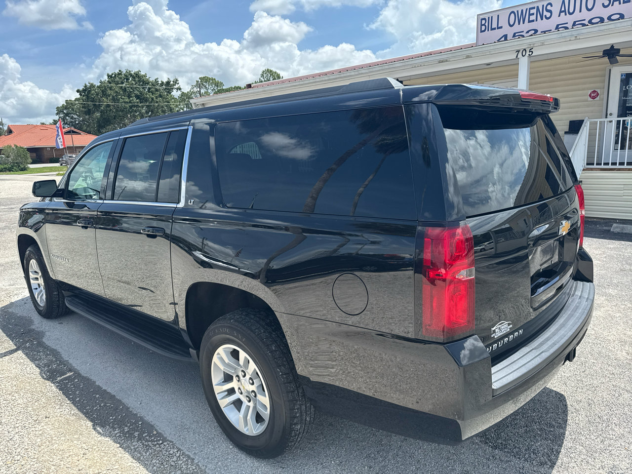 Used 2020 Chevrolet Suburban LT image 3
