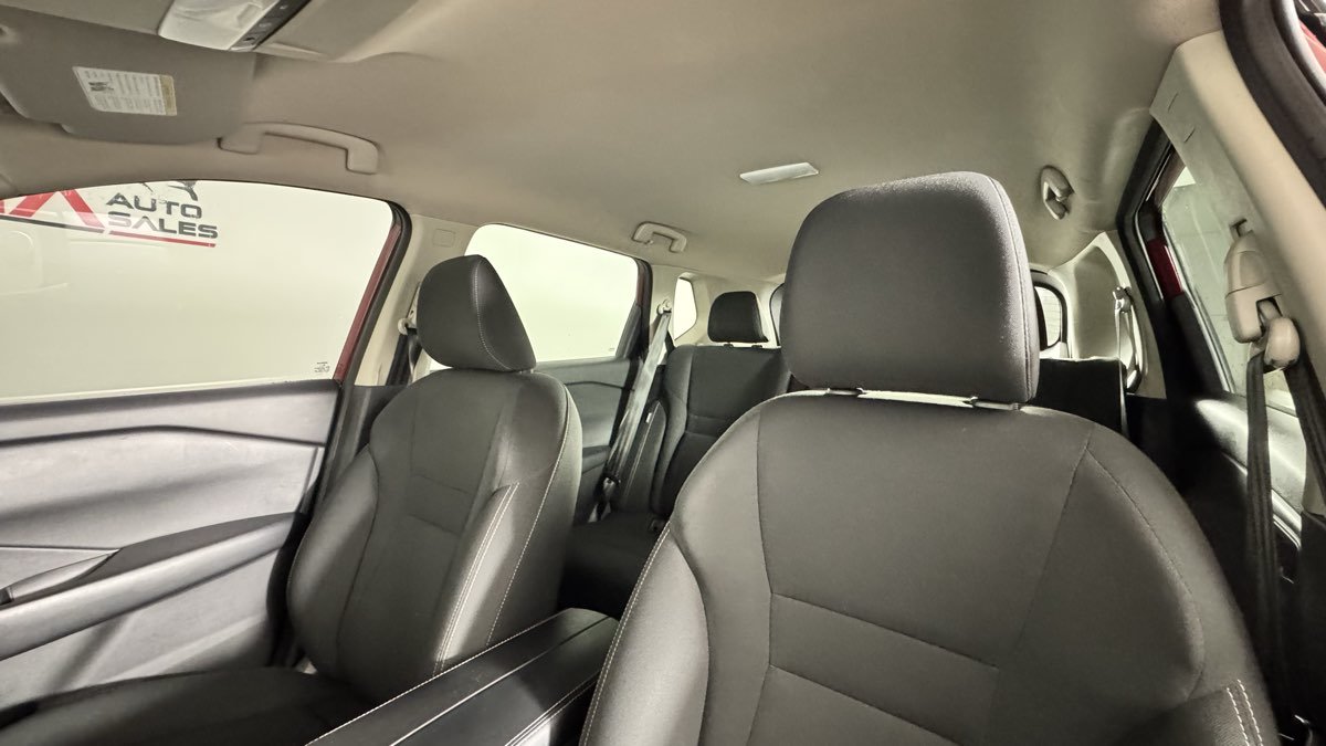 Used 2025 Nissan Rogue S AWD/4WD image 13