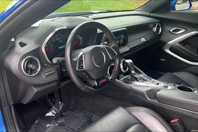 Used 2018 Chevrolet Camaro SS RWD image 13