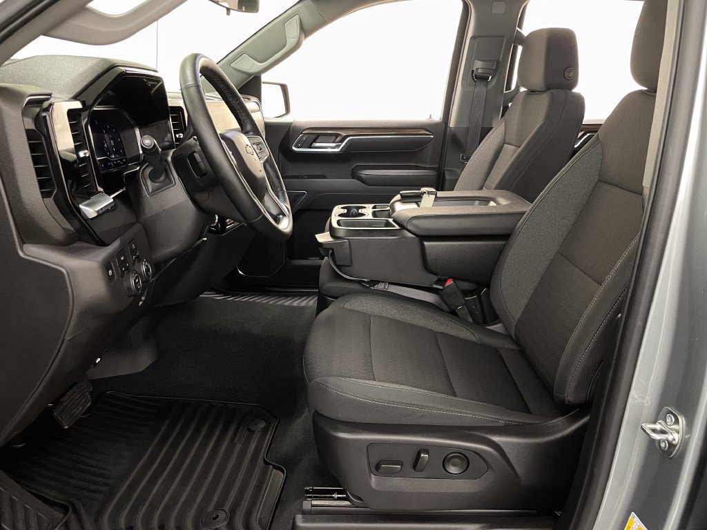 Certified 2025 Chevrolet Silverado 1500 LT AWD/4WD image 7