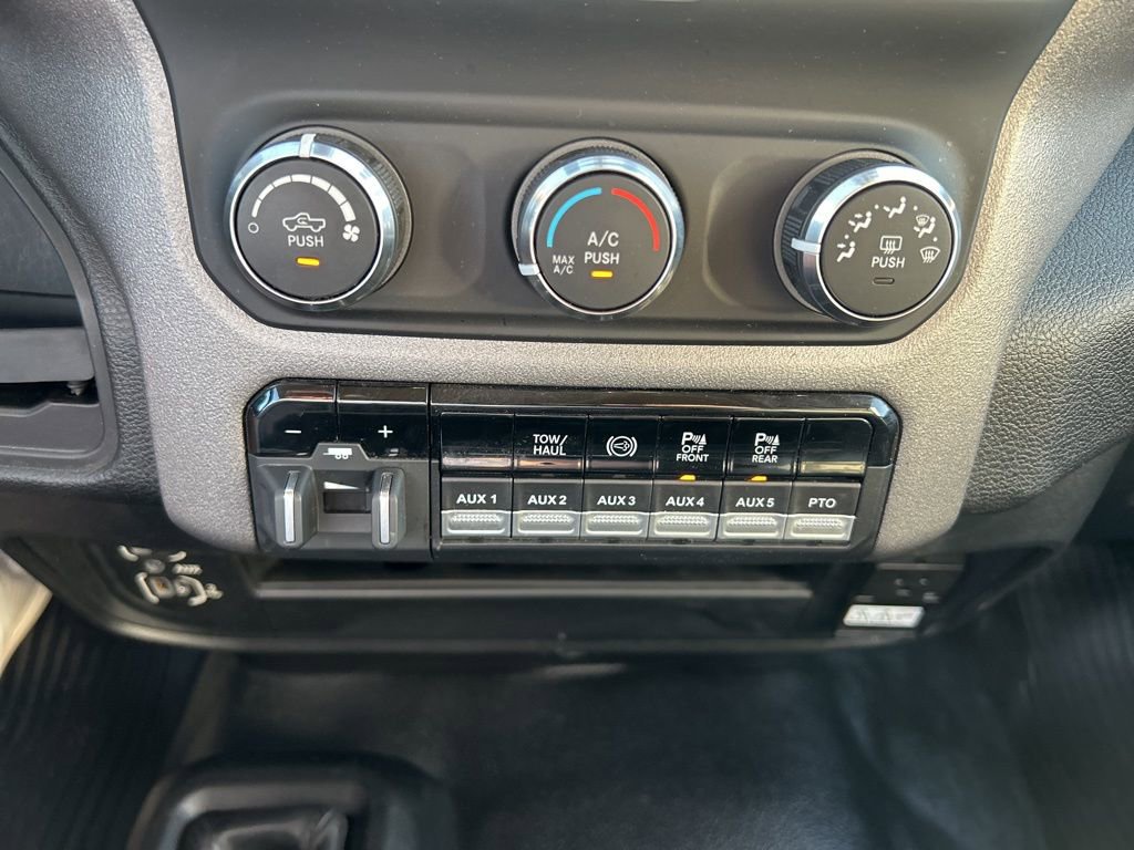 Used 2020 RAM 5500 Tradesman image 11