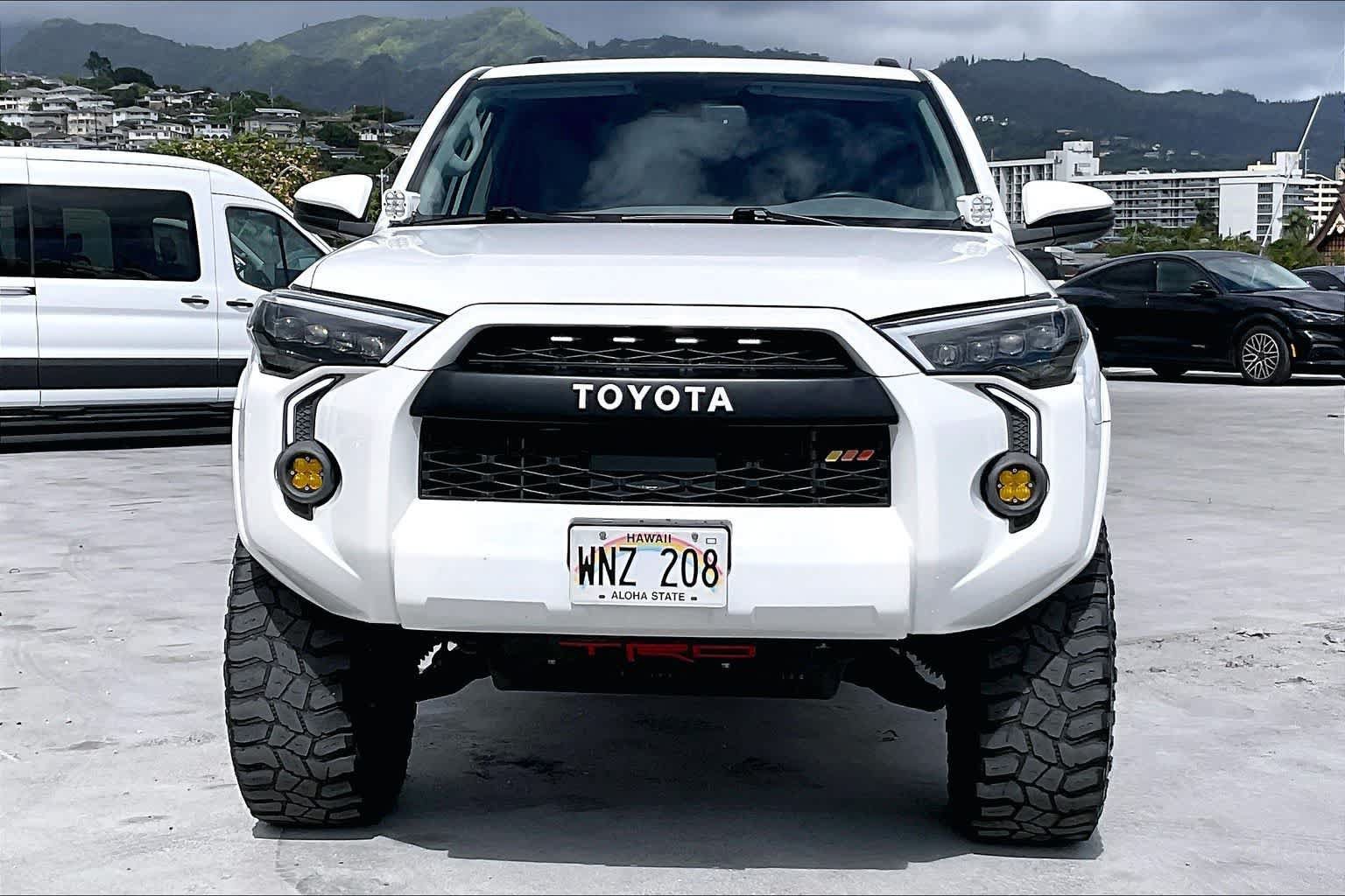 Used 2022 Toyota 4Runner SR5 Premium AWD/4WD image 6