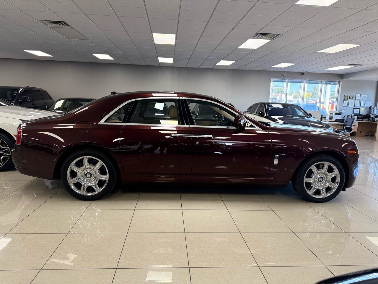 Used 2011 Rolls-Royce Ghost RWD image 3