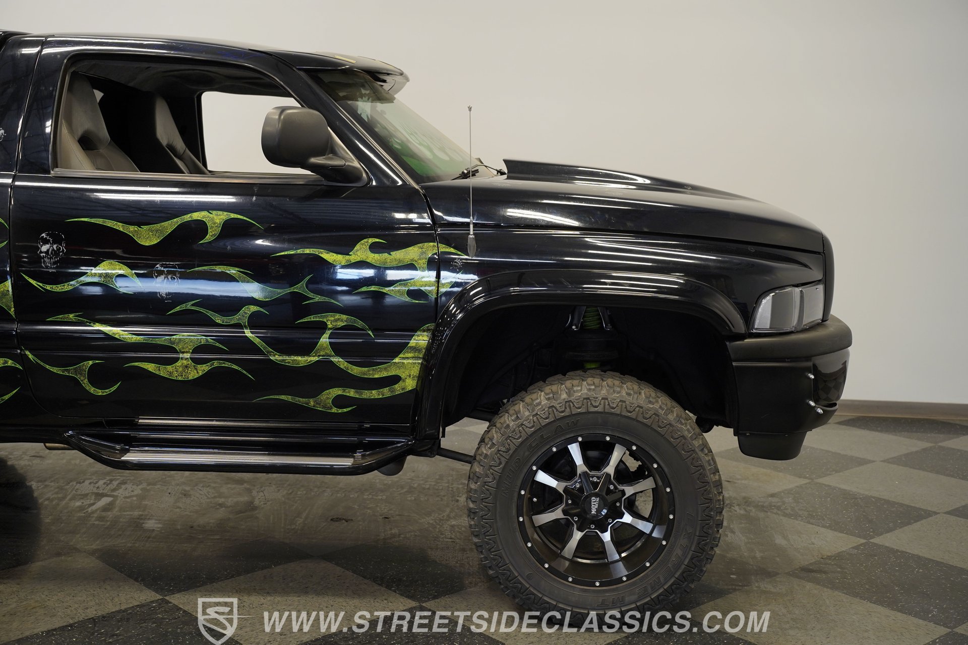 Used 1995 Dodge Ram 1500 Truck 4x4 Regular Cab image 33