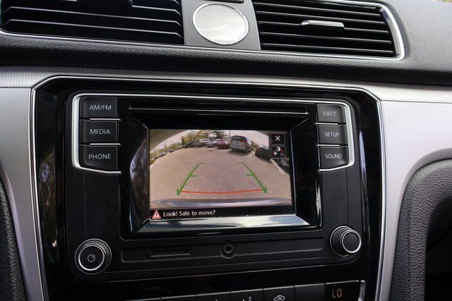 Used 2016 Volkswagen Passat 1.8T S image 24