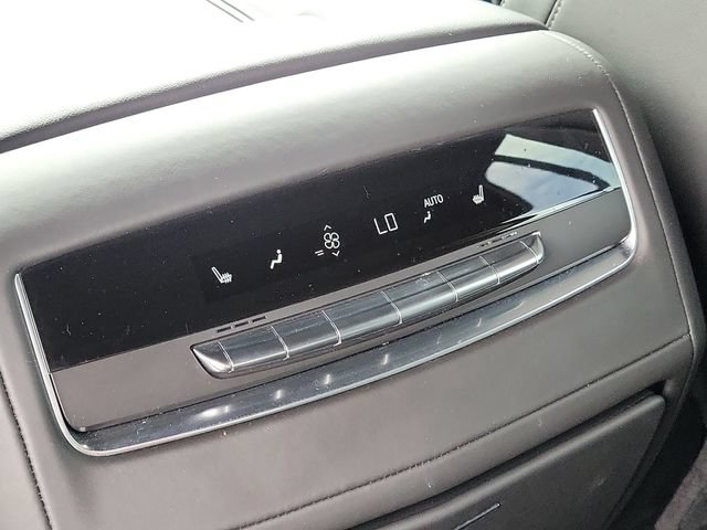 Used 2023 Cadillac Escalade Sport Platinum AWD/4WD image 15