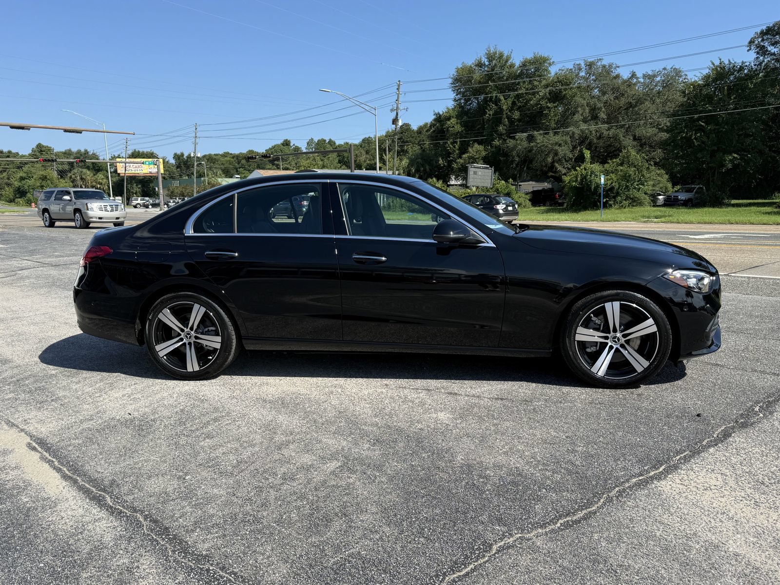 Used 2025 Mercedes-Benz C 300 Sedan image 6