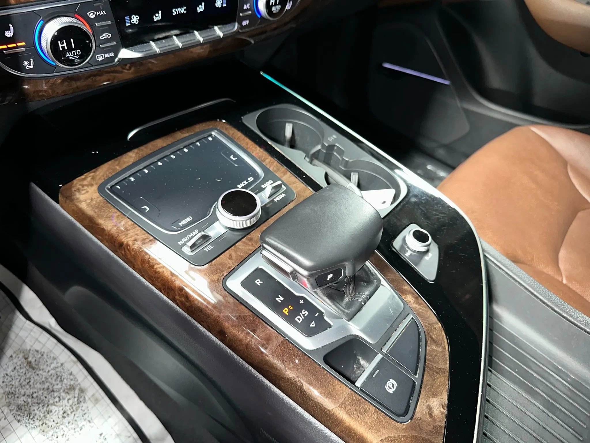 Used 2018 Audi Q7 3.0T Prestige w/ Prestige Package image 25