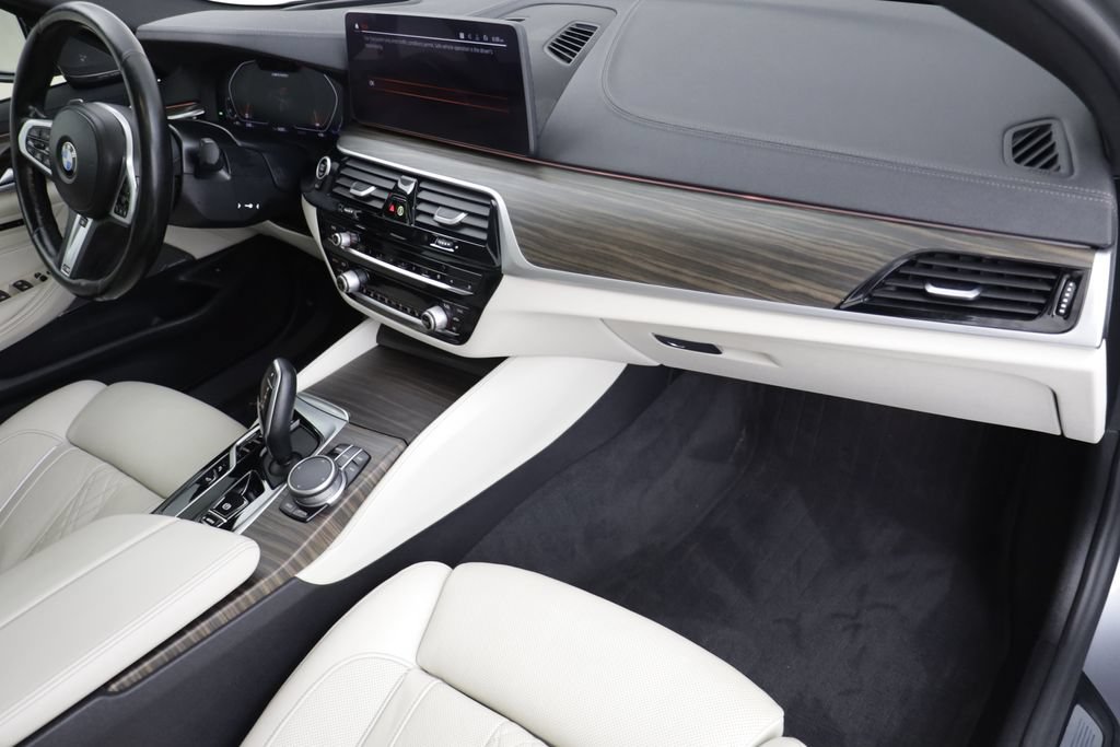 Used 2021 BMW M550i xDrive AWD/4WD image 20