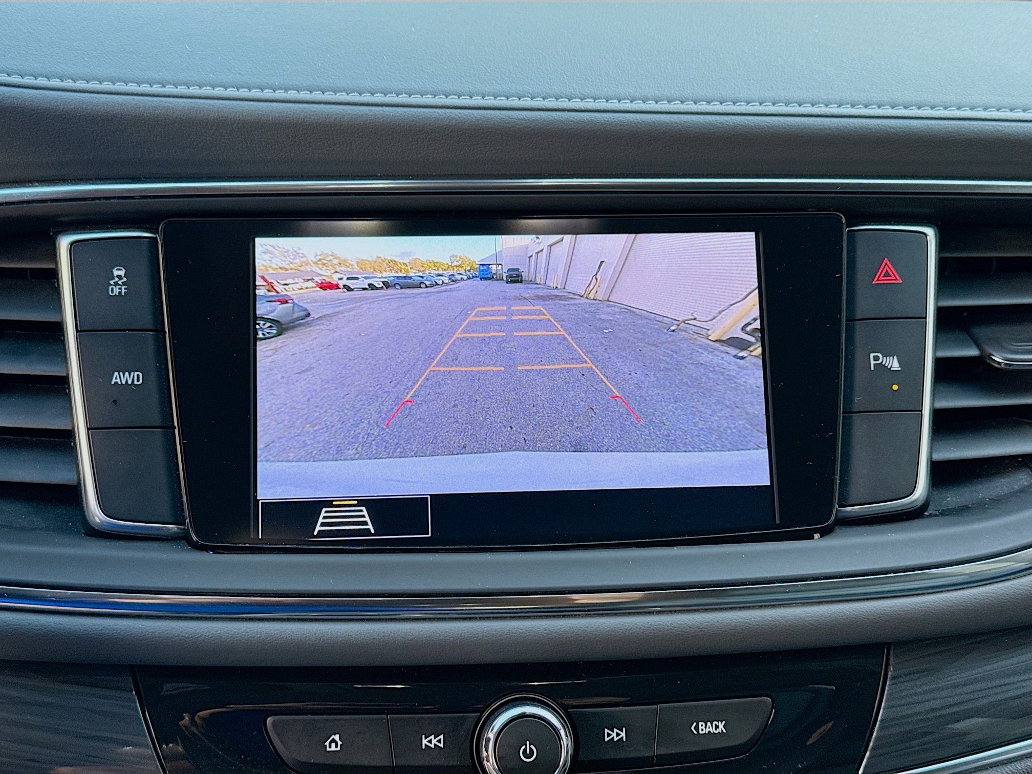 Used 2021 Buick Enclave Essence w/ Sound and Sites Package image 13