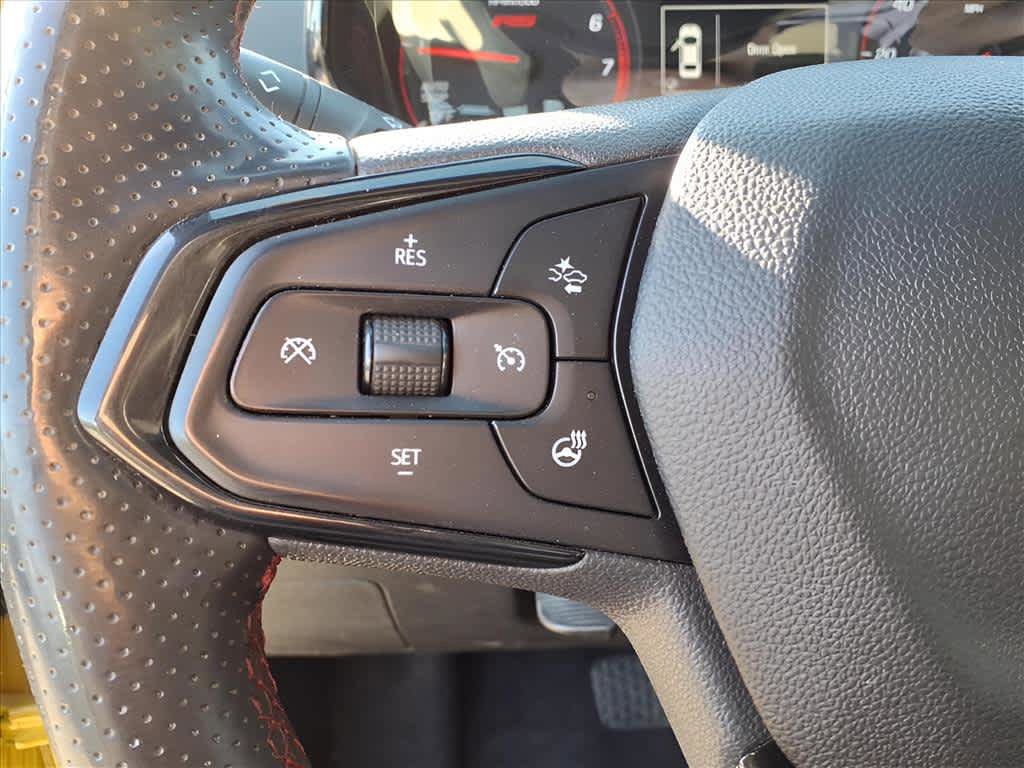 Used 2024 Chevrolet Trax RS image 21
