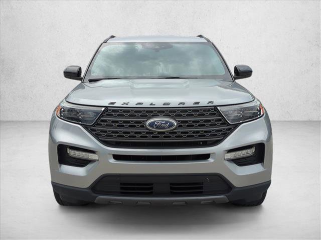 Used 2023 Ford Explorer XLT w/ Equipment Group 202A image 2