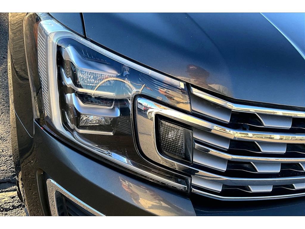Used 2021 Ford Expedition Limited image 28