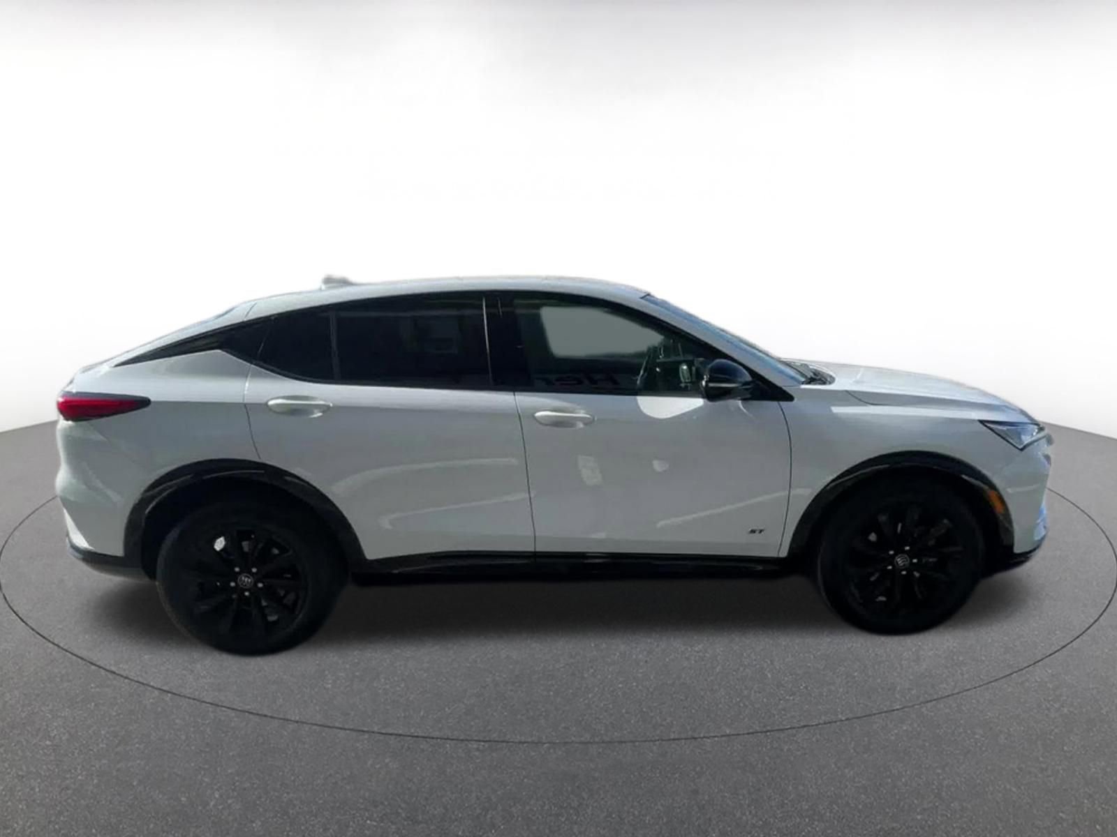 Used 2025 Buick Envista Sport Touring image 16