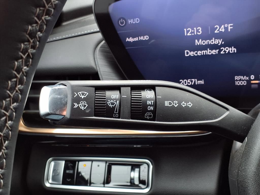 Certified 2024 Buick Envision Avenir image 16