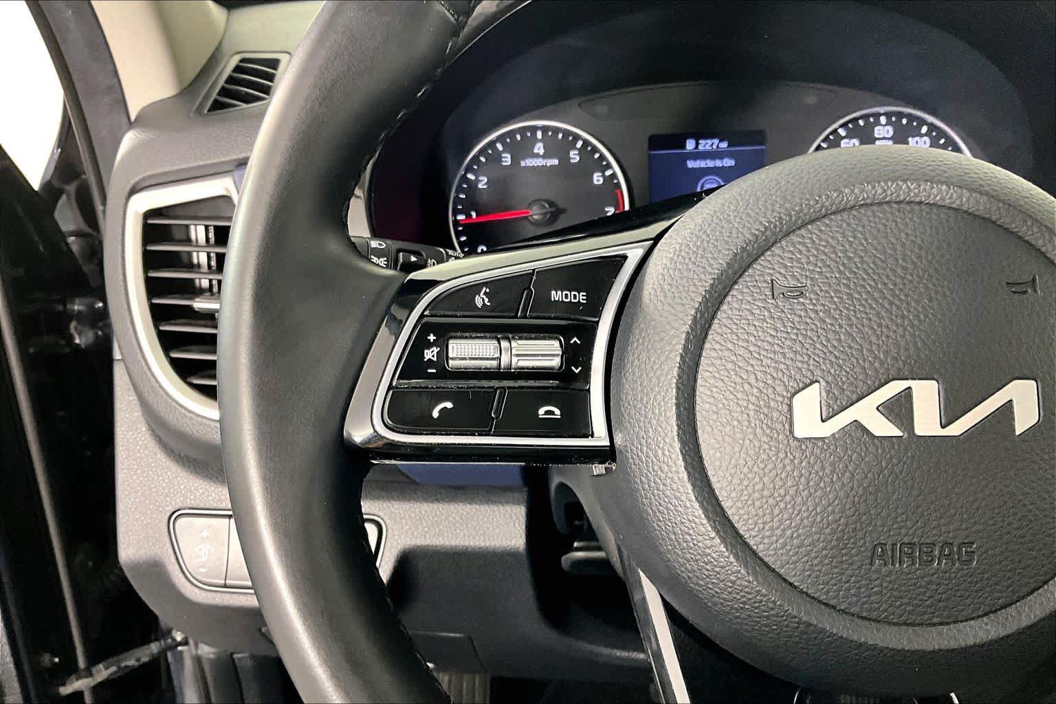 Used 2022 Kia Seltos Nightfall Edition AWD/4WD image 22