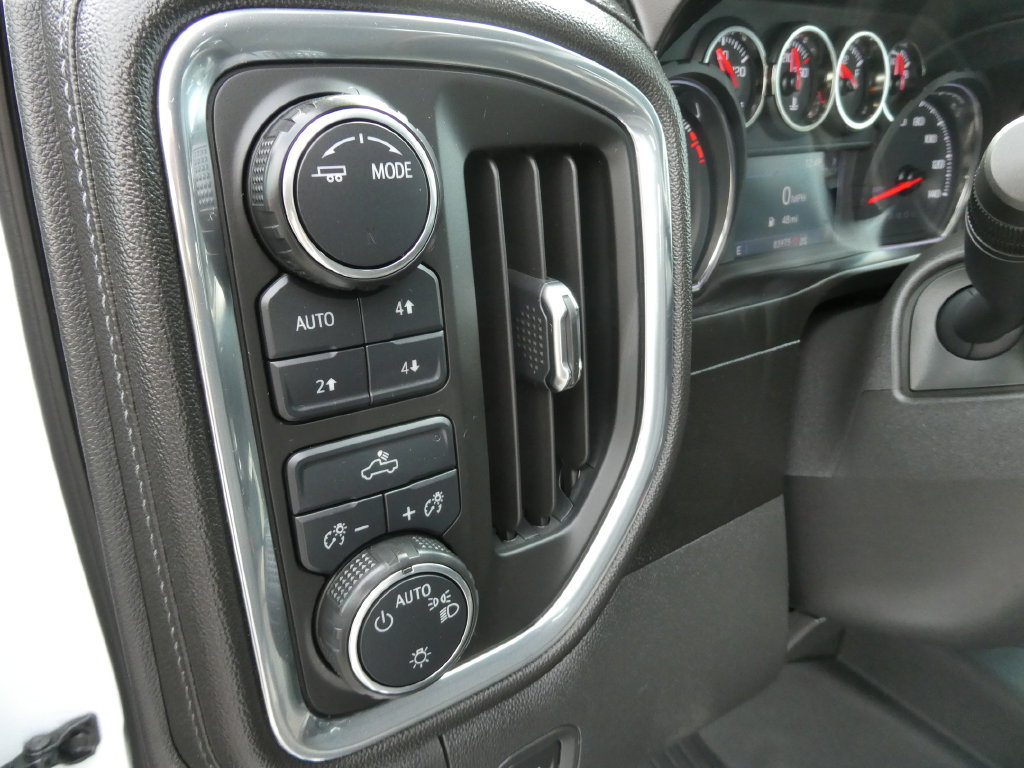 Certified 2020 Chevrolet Silverado 1500 LT w/ All-Star Edition AWD/4WD image 26