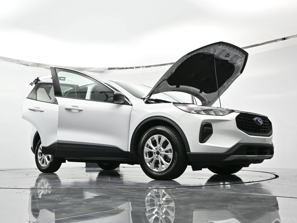 Used 2023 Ford Escape Active image 48