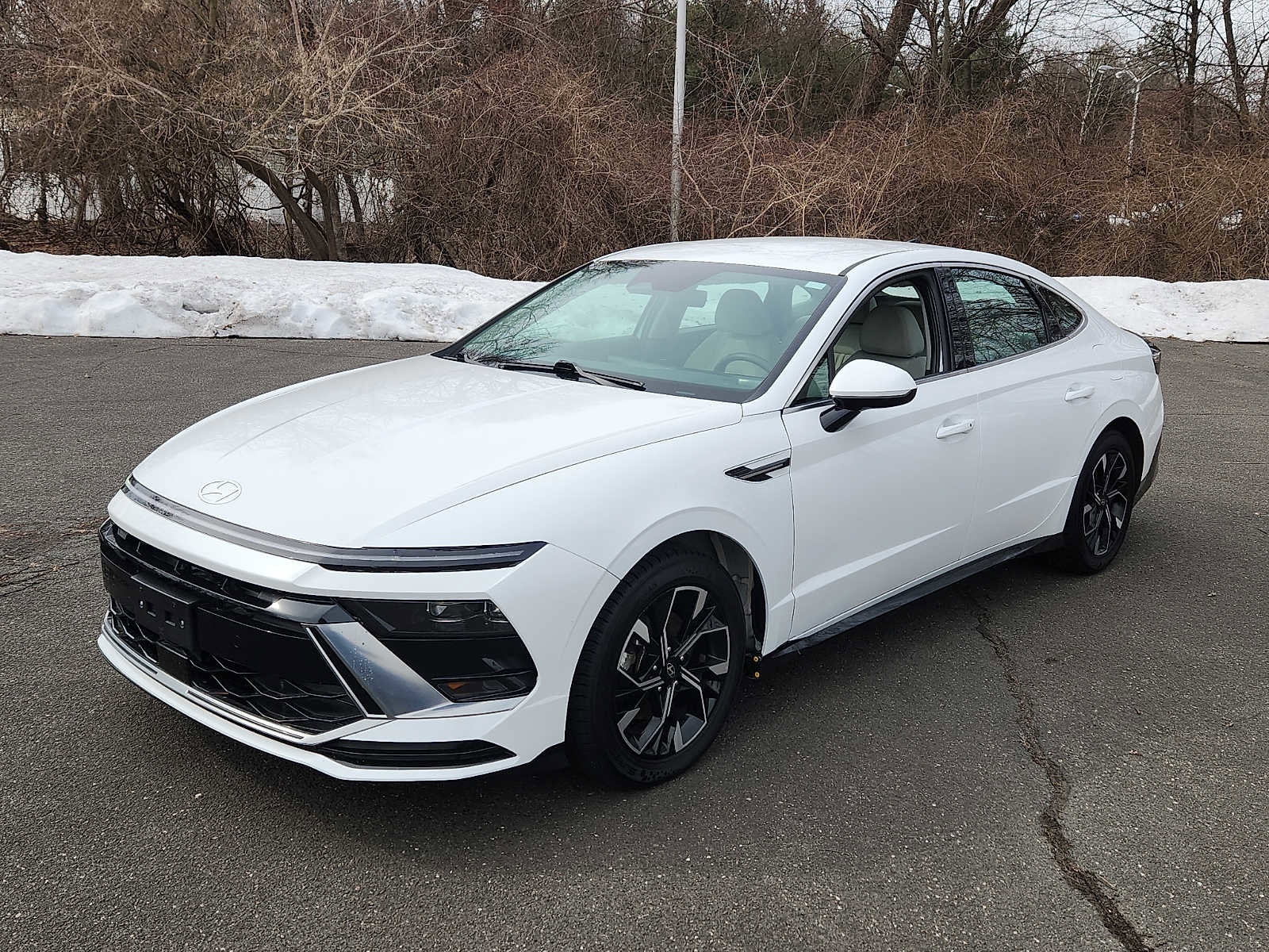 Used 2024 Hyundai Sonata SEL FWD image 3