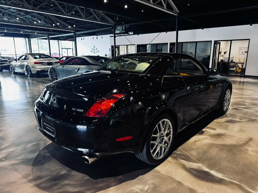 Used 2005 Lexus SC 430 Convertible RWD image 5