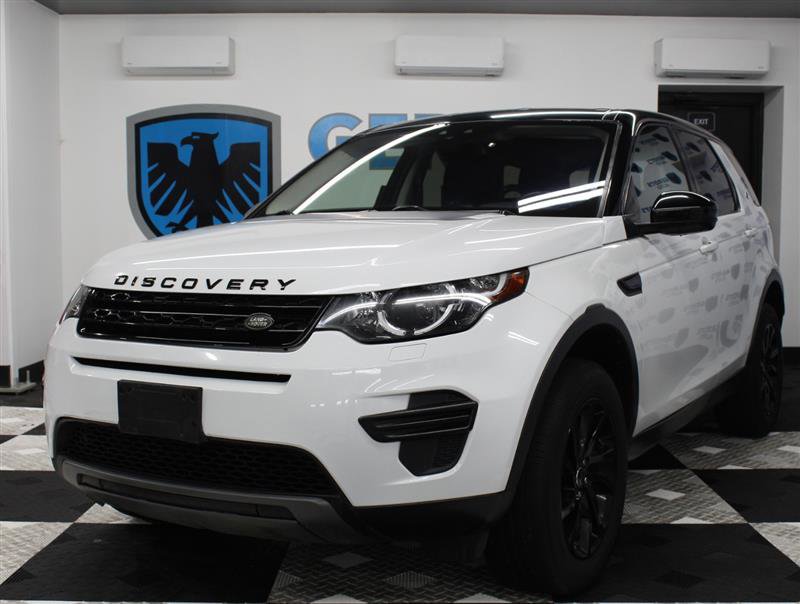 Used 2018 Land Rover Discovery Sport SE image 1