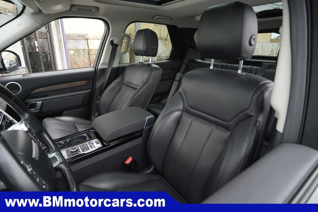 Used 2018 Land Rover Discovery HSE AWD/4WD image 18
