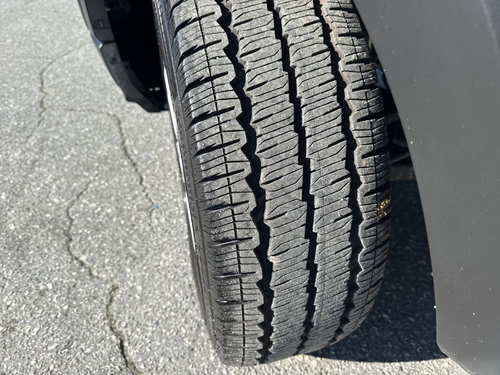 Used 2024 Ford Transit 250 Low Roof w/ Exterior Upgrade Package RWD image 24