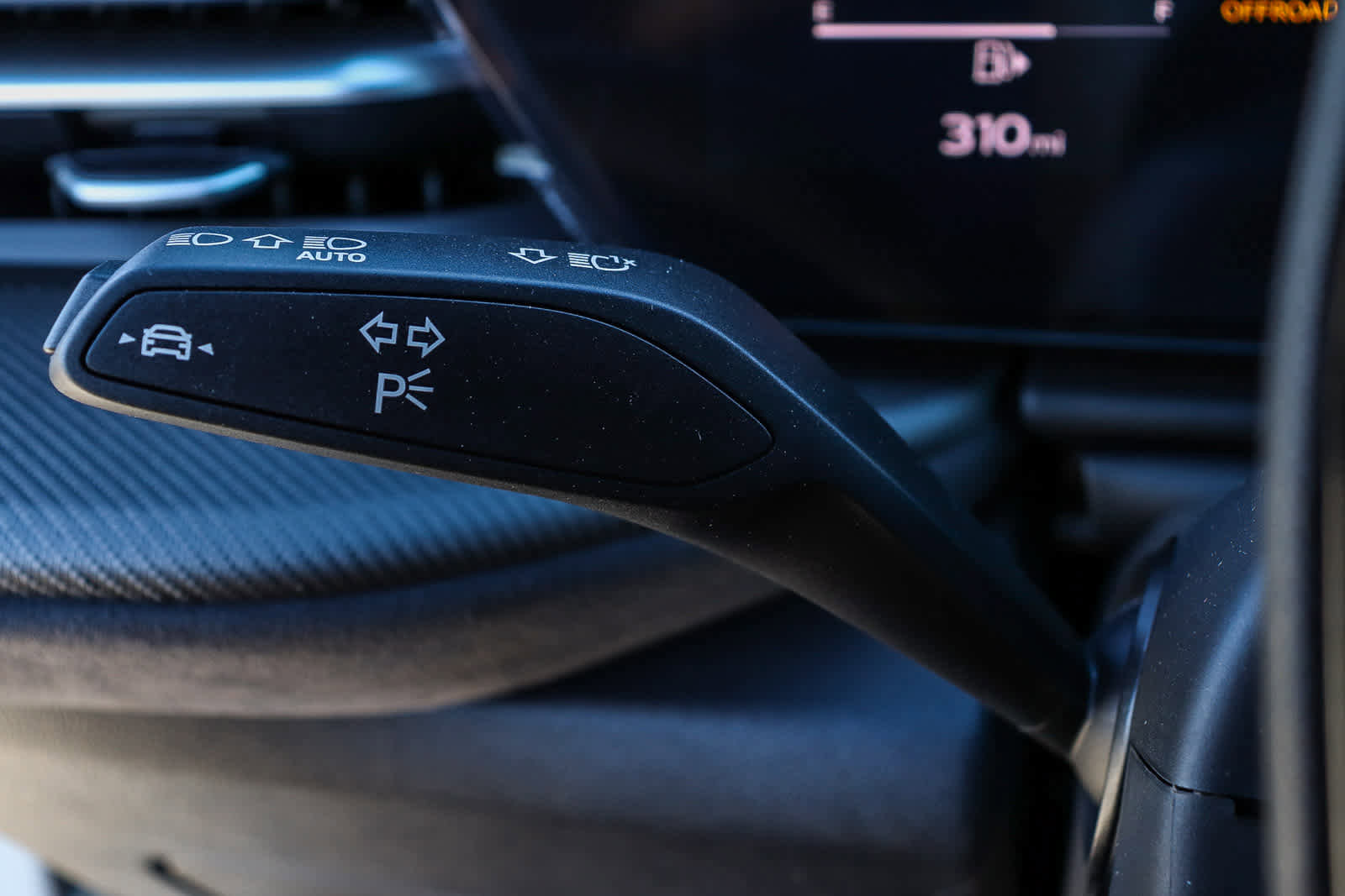 New 2025 Audi SQ5 Premium Plus image 28