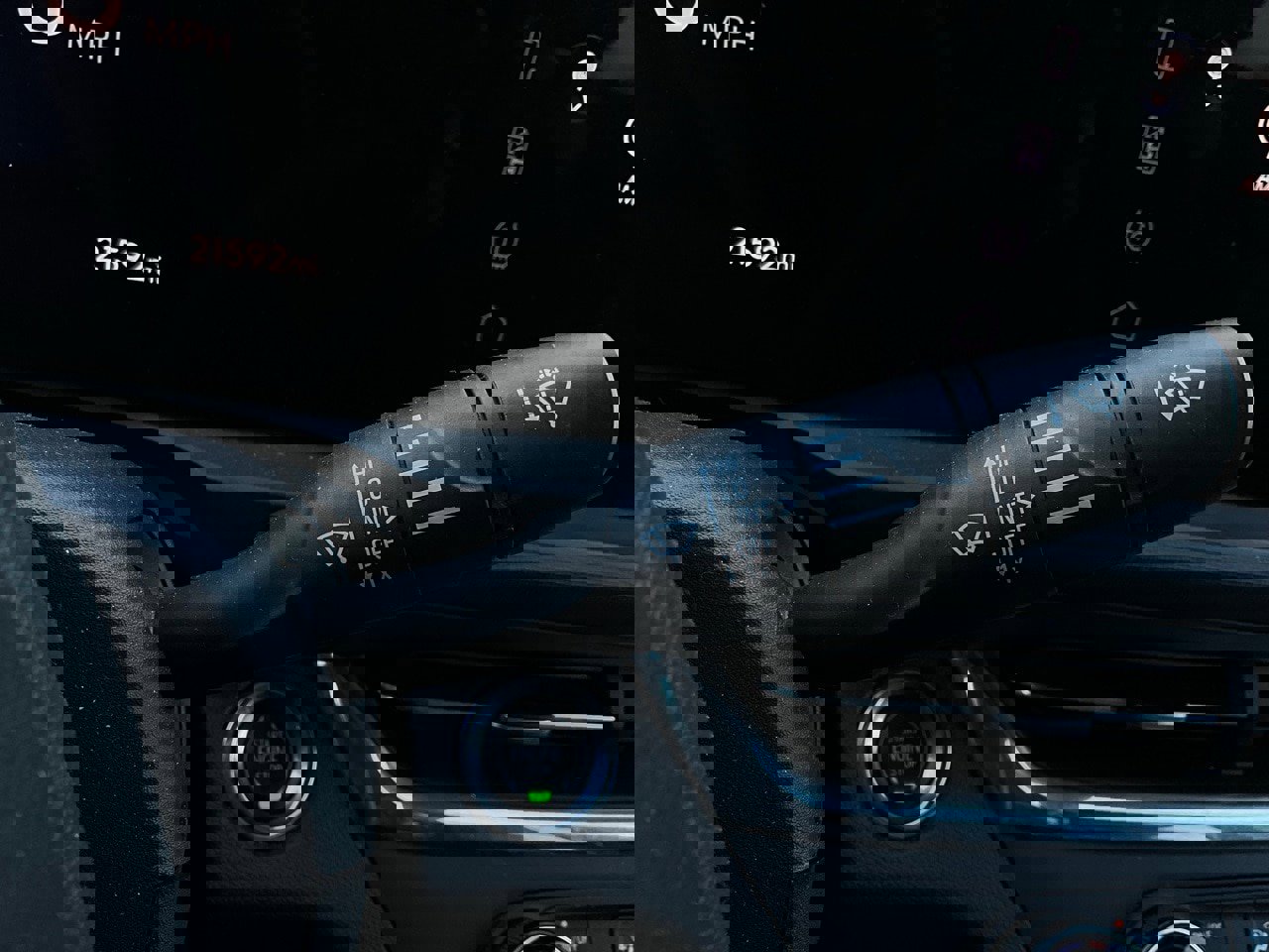 Used 2025 Buick Envista Preferred image 36