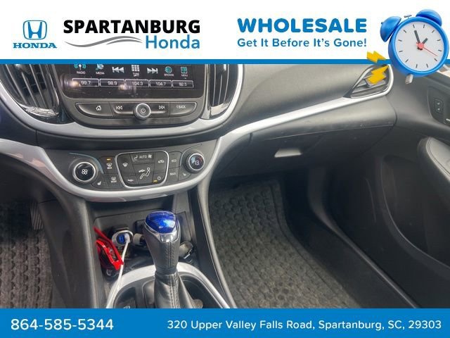 Used 2017 Chevrolet Volt LT w/ Comfort Package FWD image 16