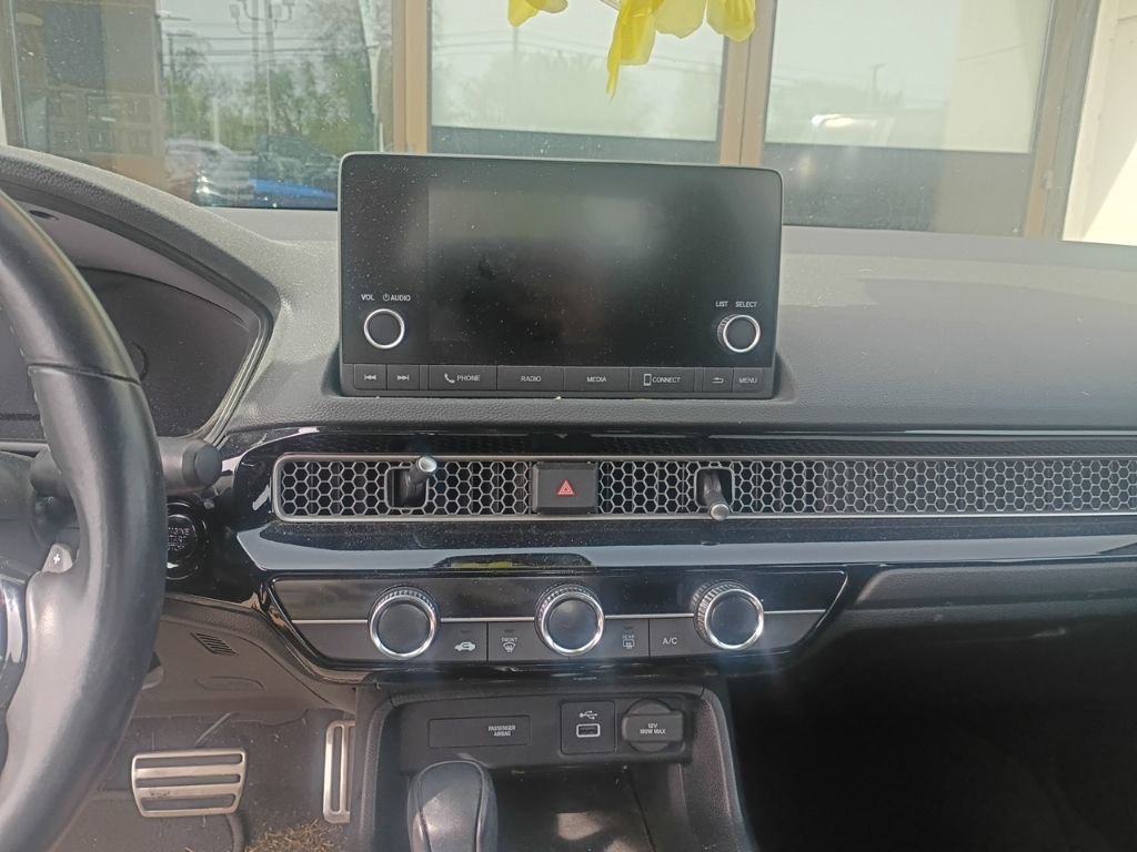 Used 2023 Honda Civic Sport image 6