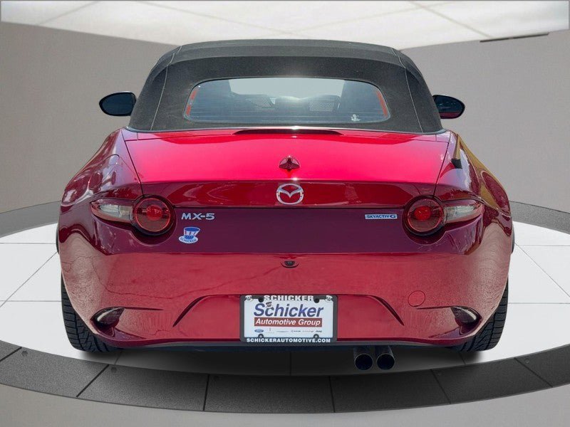 Used 2023 MAZDA MX-5 Miata Grand Touring RWD image 4