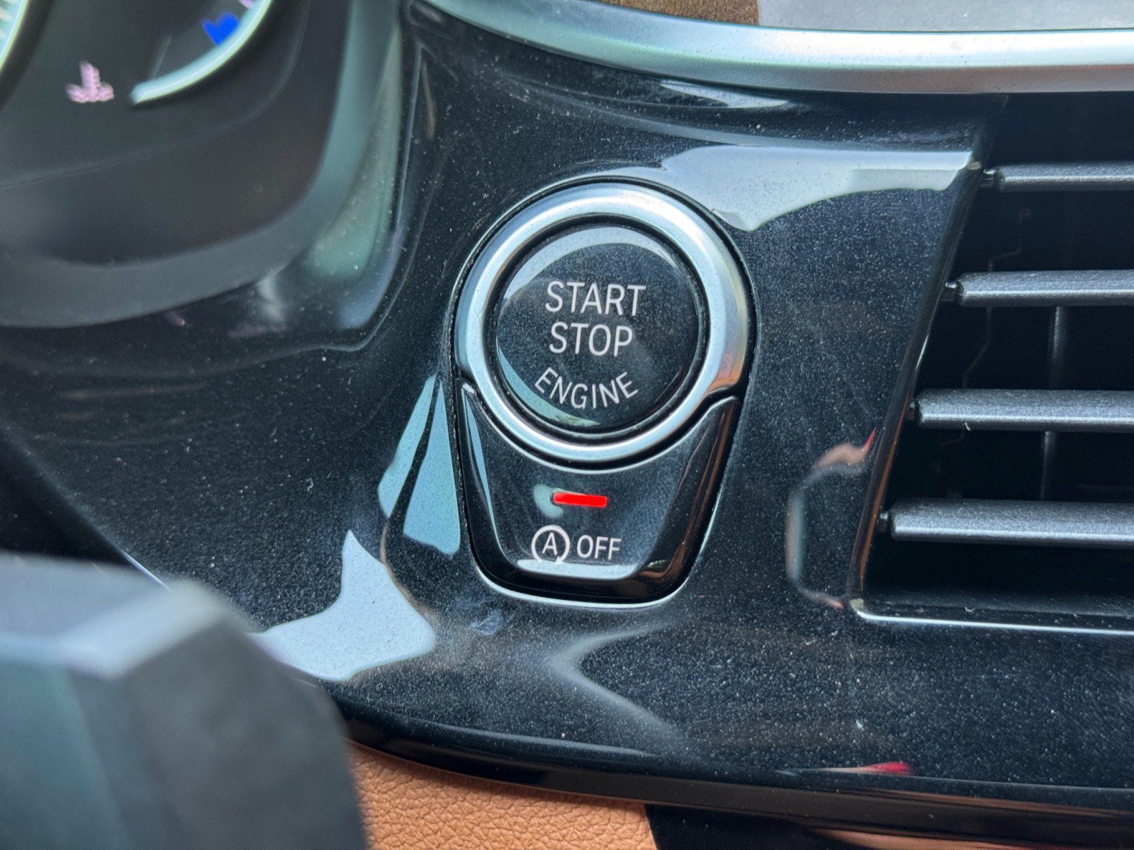 Used 2017 BMW 540i RWD image 24