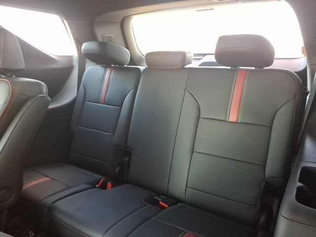 New 2027 Chevrolet Traverse RS FWD image 12
