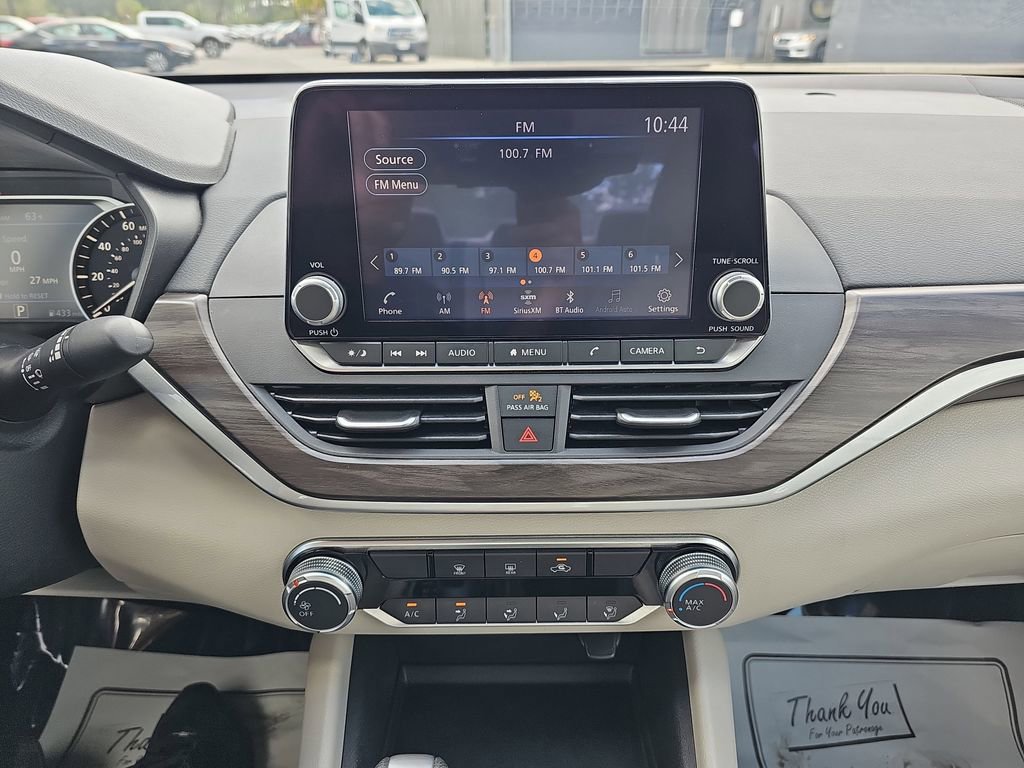 Used 2025 Nissan Altima 2.5 SV image 23