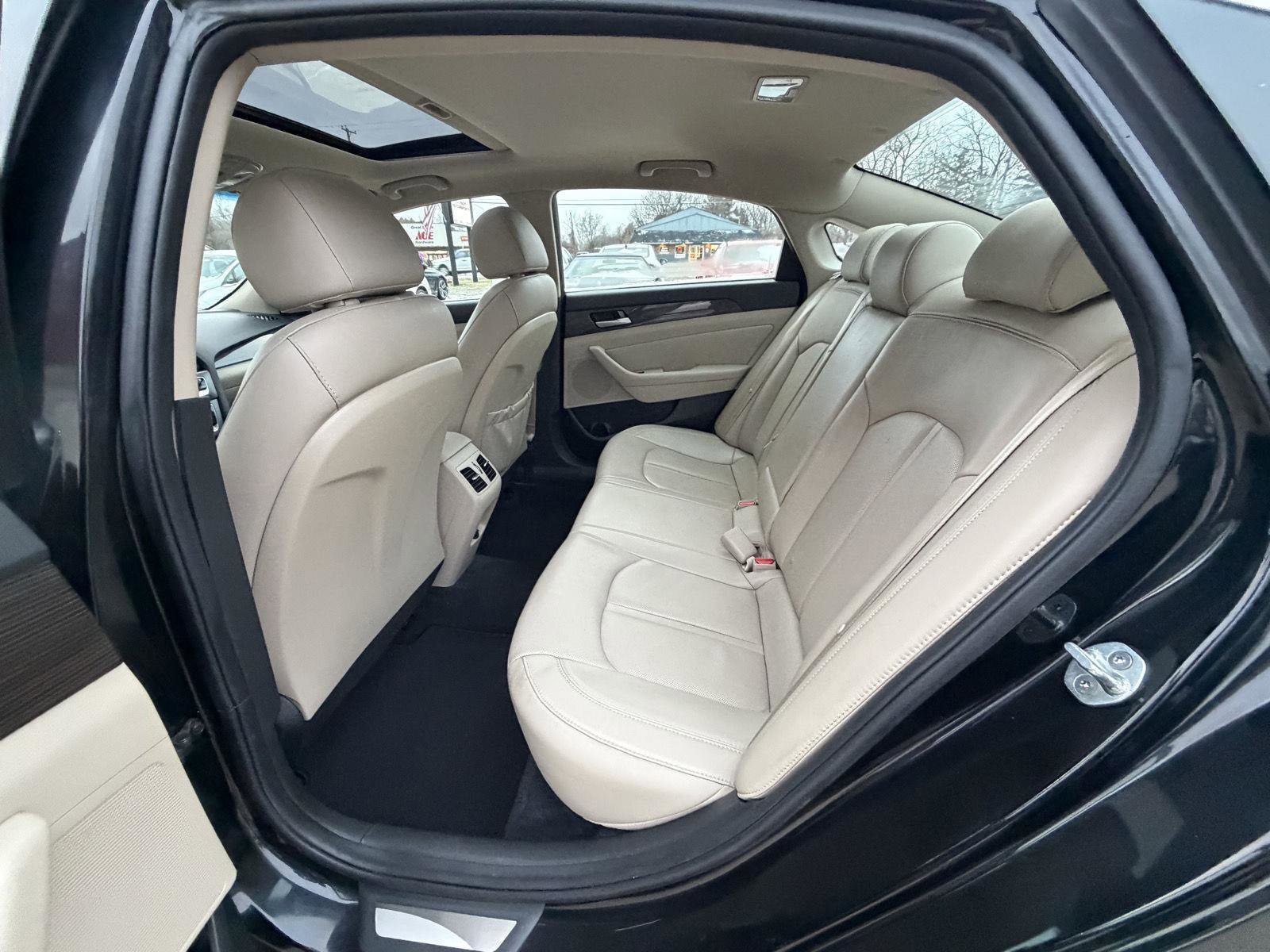 Used 2018 Hyundai Sonata Limited w/ Cargo Package image 20