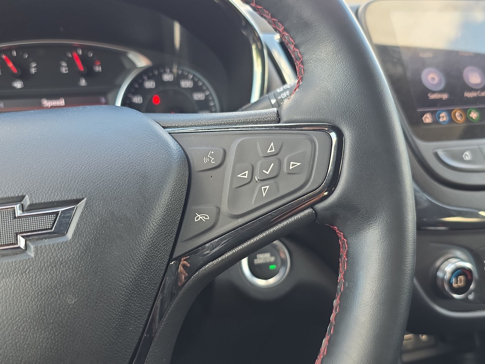 Used 2024 Chevrolet Equinox RS w/ RS Leather Package FWD image 15