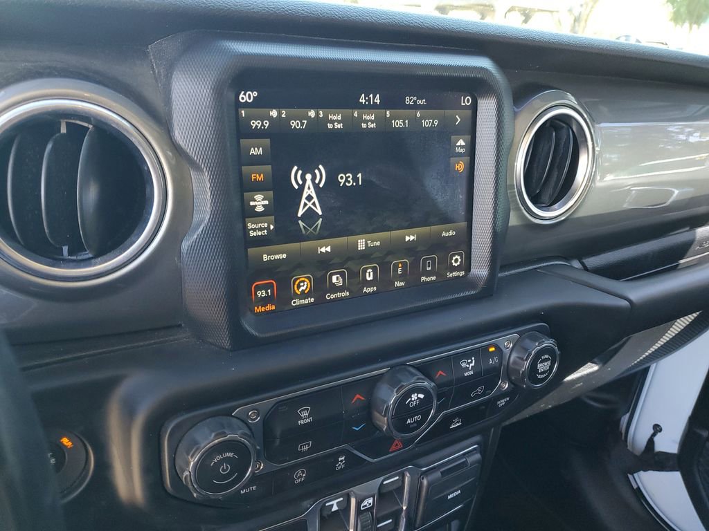 Used 2020 Jeep Gladiator Overland image 25