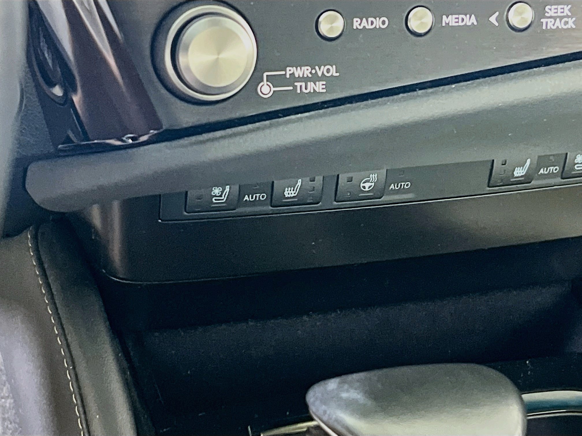 Used 2023 Lexus ES 350 w/ Premium Package FWD image 19