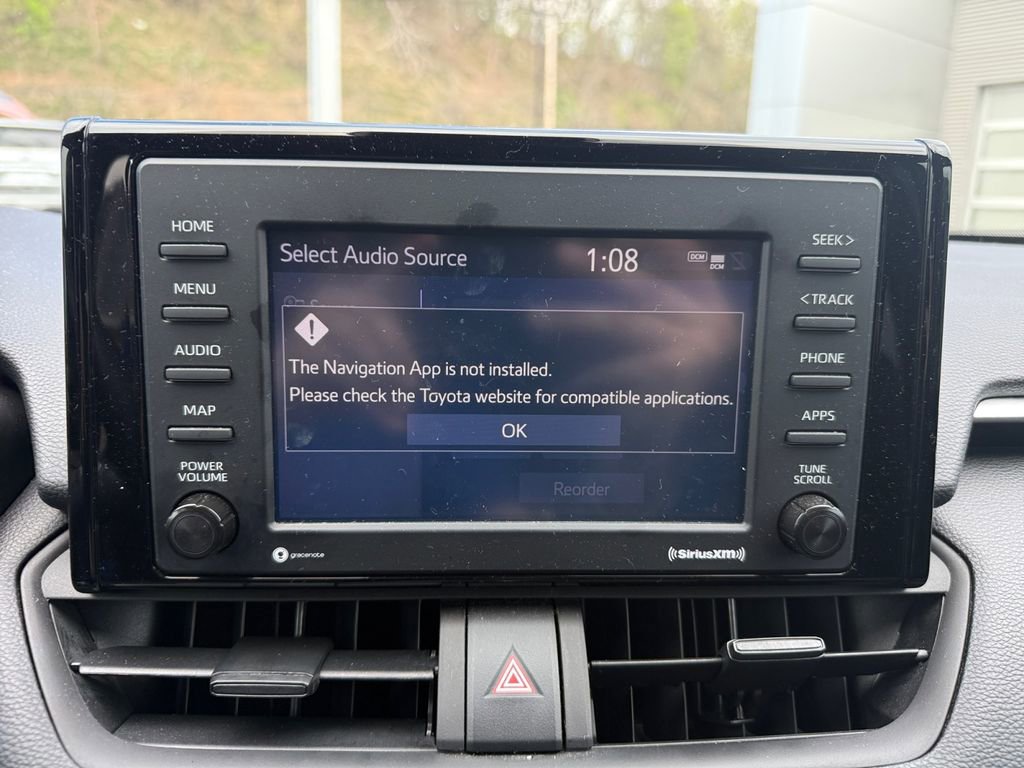 Used 2022 Toyota RAV4 LE FWD image 19