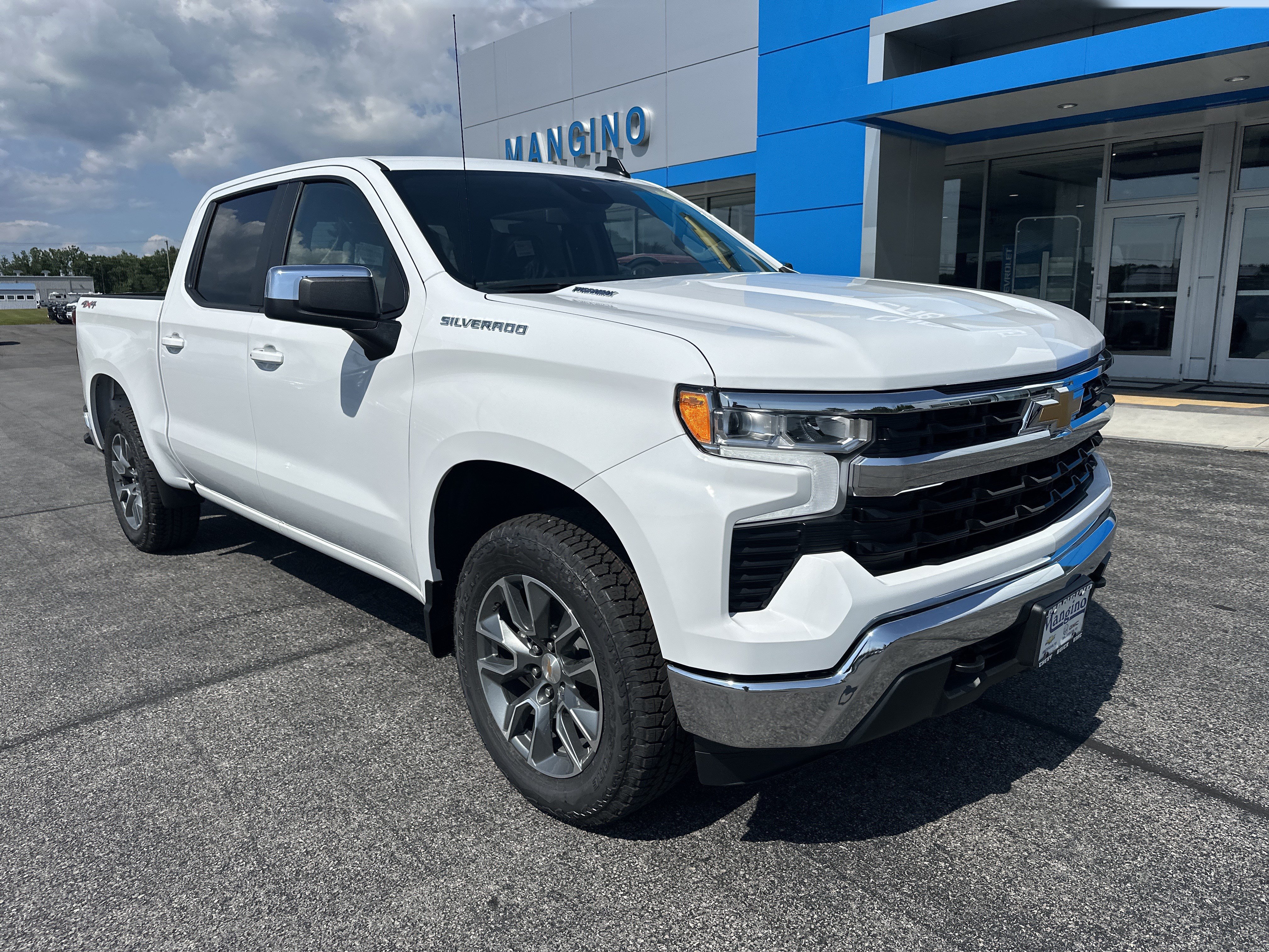 New 2026 Chevrolet Silverado 1500 LT AWD/4WD image 2