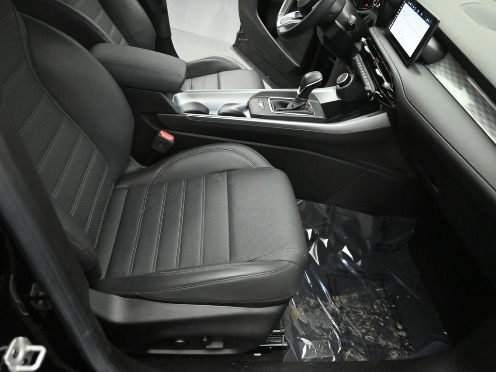 Used 2024 Alfa Romeo Tonale Ti w/ Premium Interior Package image 27