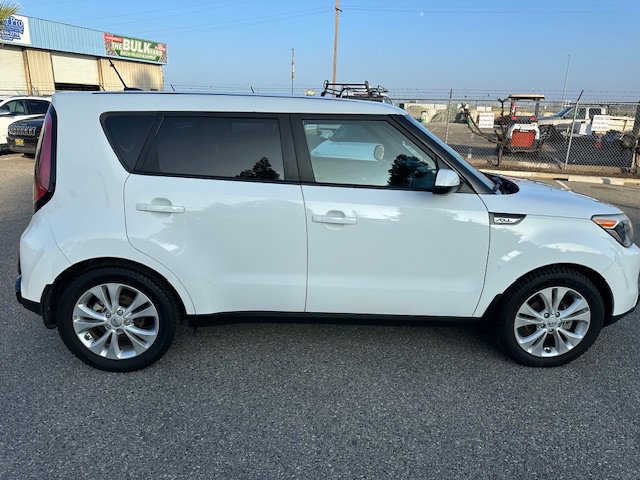 Used 2016 Kia Soul + w/ Audio Package image 12