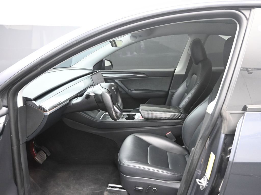 Used 2023 Tesla Model Y Long Range image 14