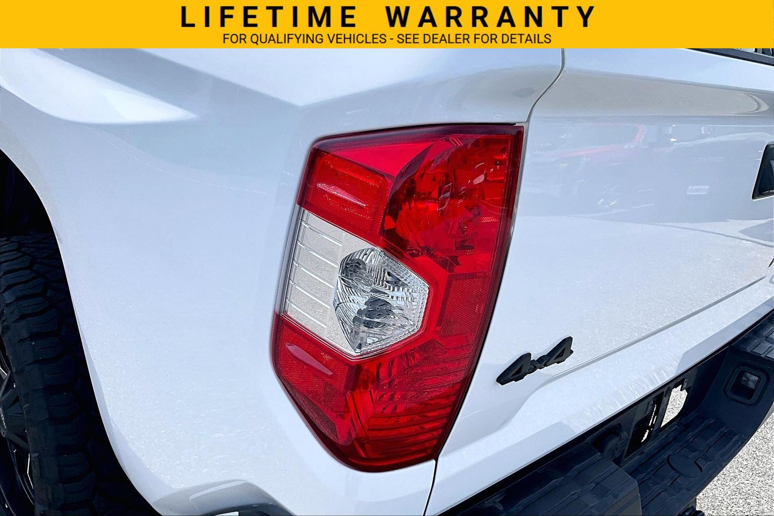 Used 2020 Toyota Tundra SR5 w/ SR5 Convenience Package AWD/4WD image 34