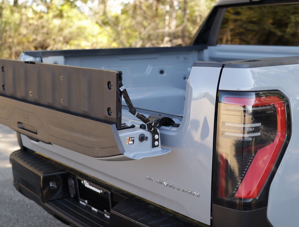 New 2026 GMC Sierra EV Elevation image 30