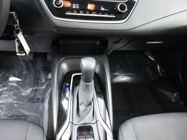 Used 2021 Toyota Corolla LE image 18